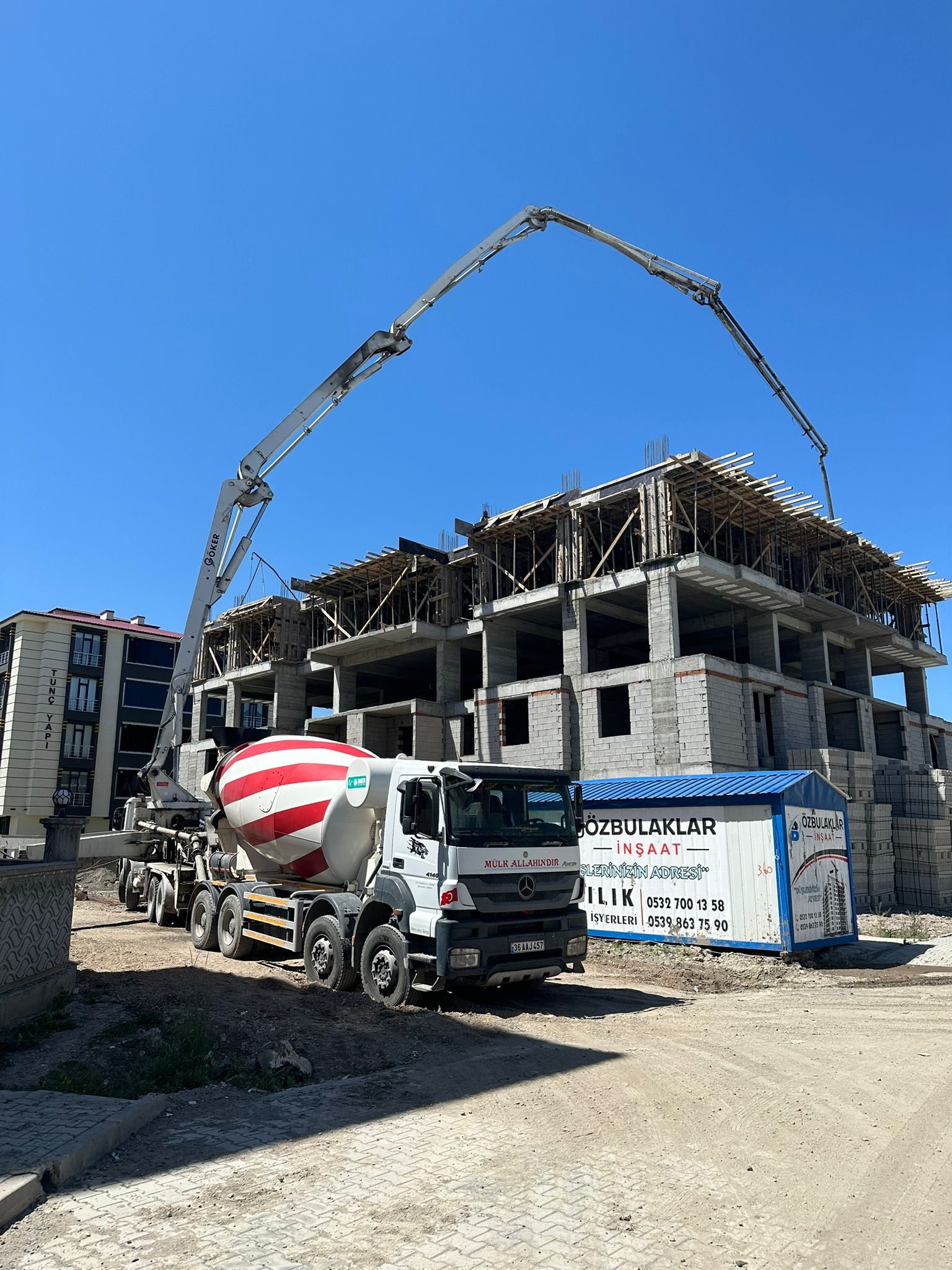 Konut ve üstyapı hazır beton çalışması